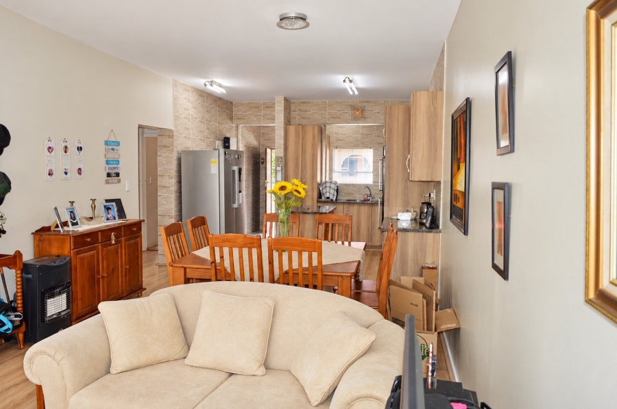 2 Bedroom Property for Sale in Flimieda North West